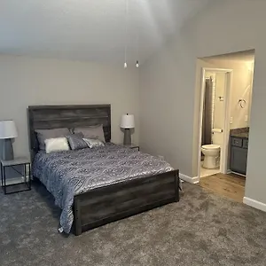 2 Bedroom Loft 10 Min From Downtown , Nashville United States
